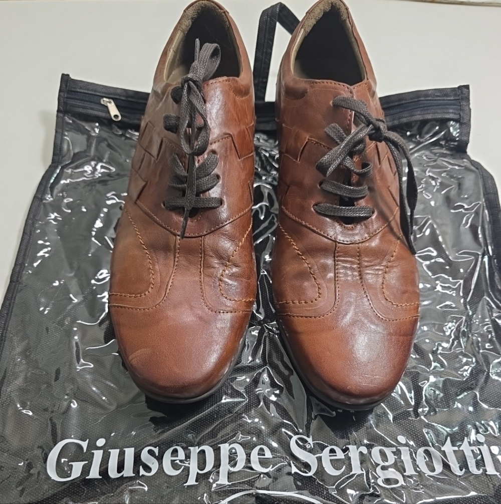 giuseppe Sergiotti Men’s Loafers, Brown . Size 9 (42)